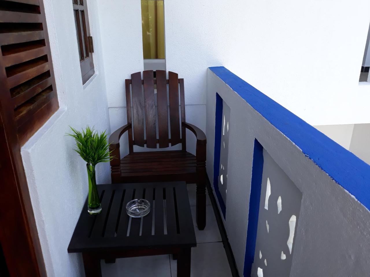 Copacabana Beach Hotel Hikkaduwa Exterior photo